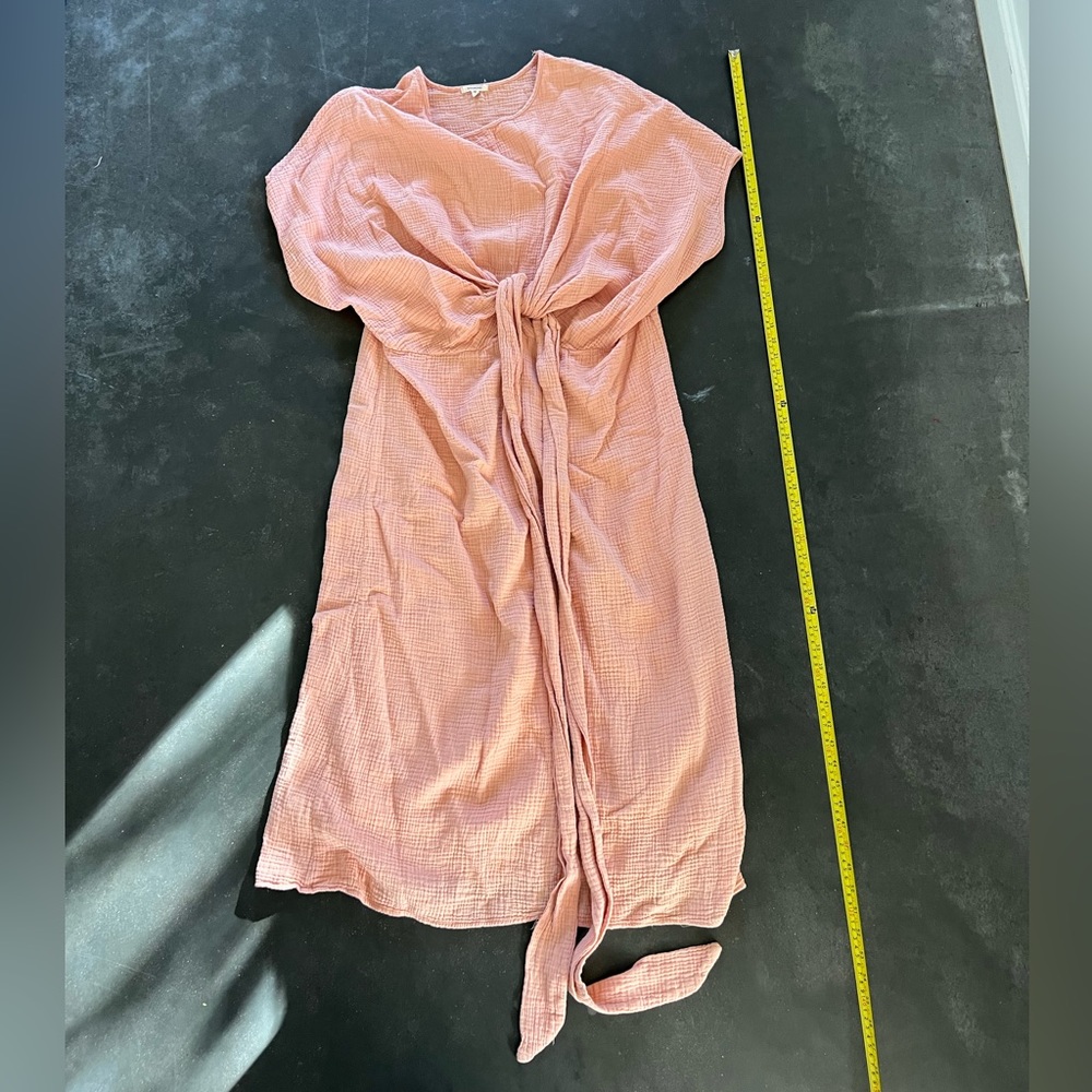 Suunday linen dress with tie